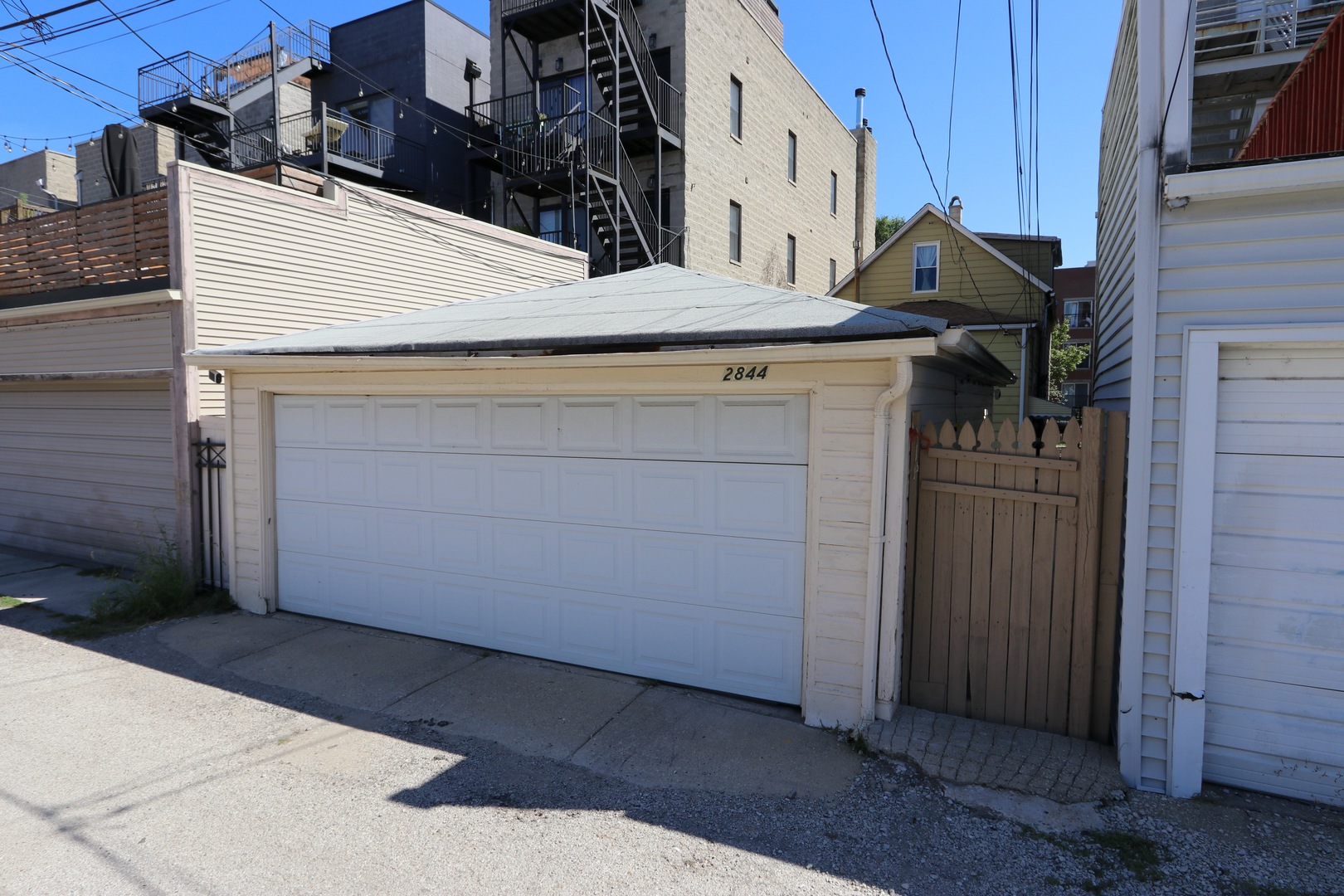 2844 N Damen Avenue Property Photo 27