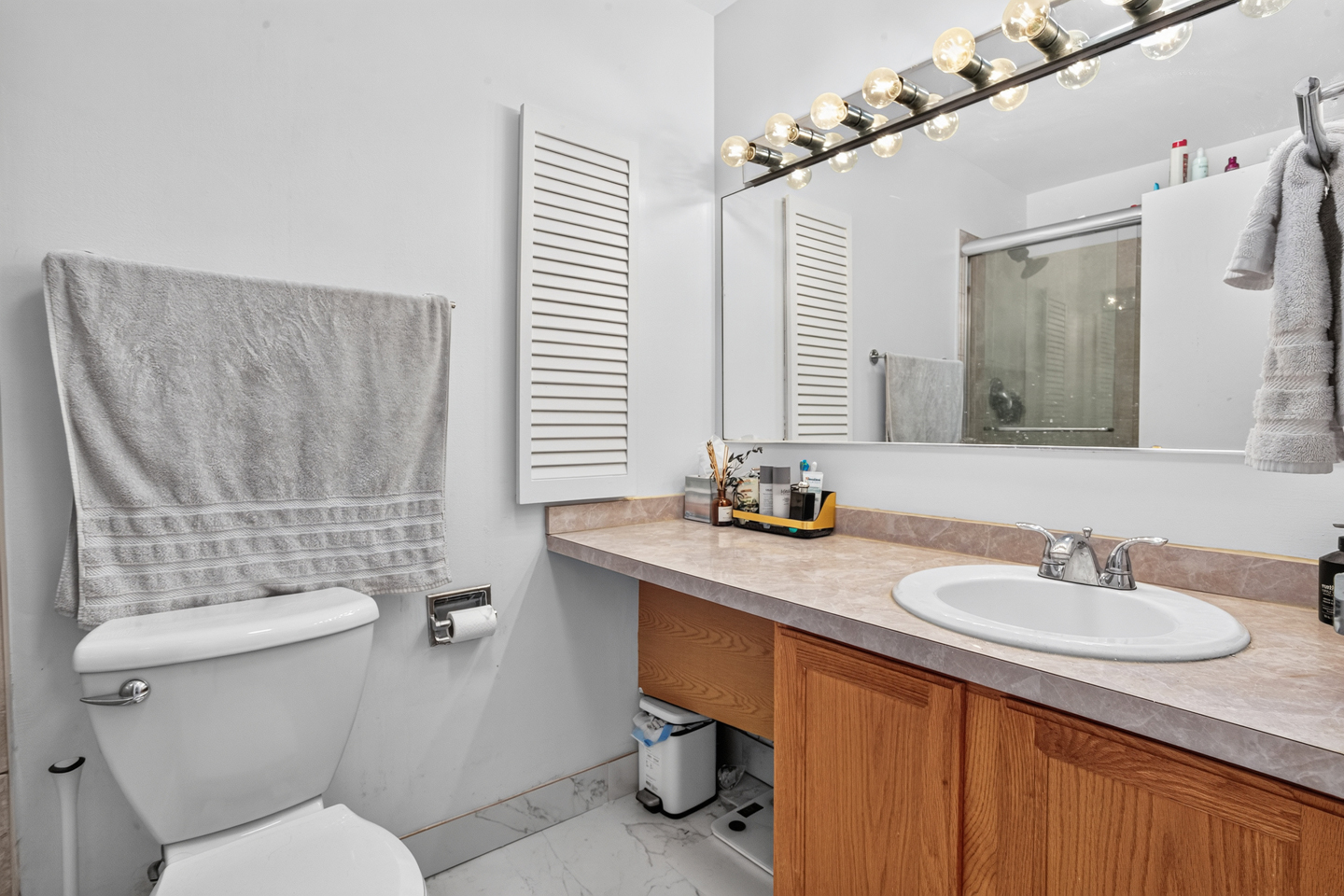 230 E Ontario Street 1304 Property Photo 12