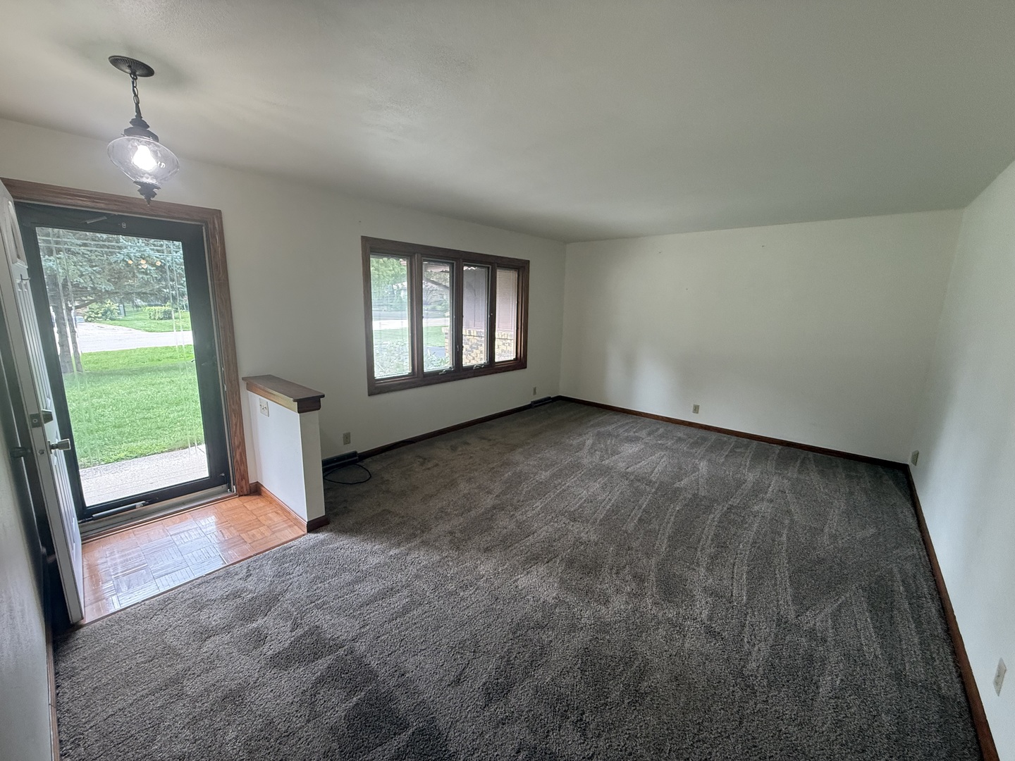 6194 Abington Drive Property Photo 3