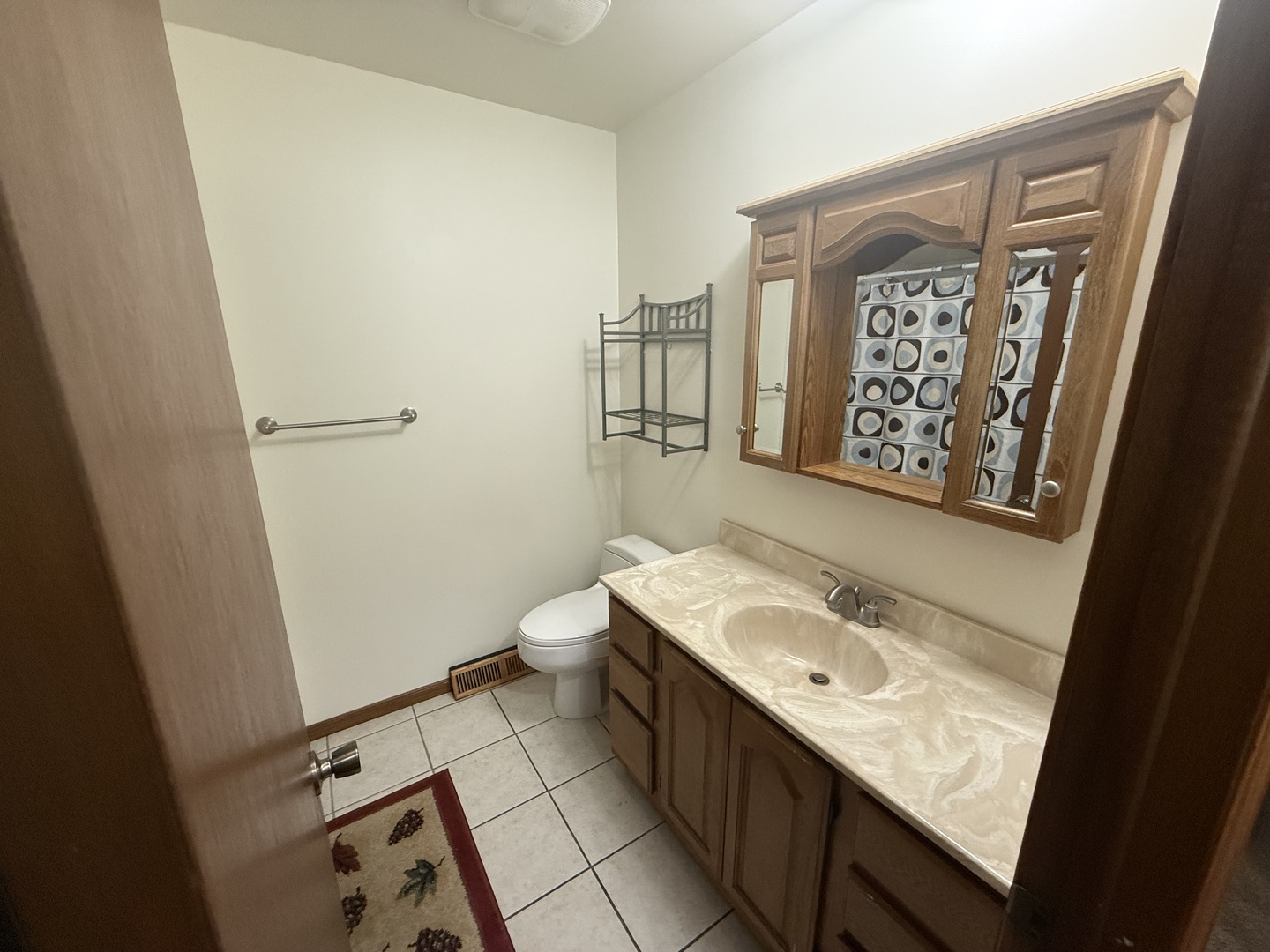 6194 Abington Drive Property Photo 9