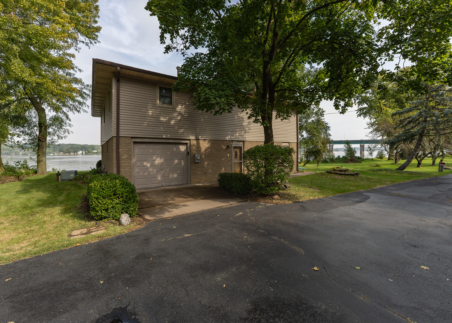 18223 Route 84 N Property Photo 1