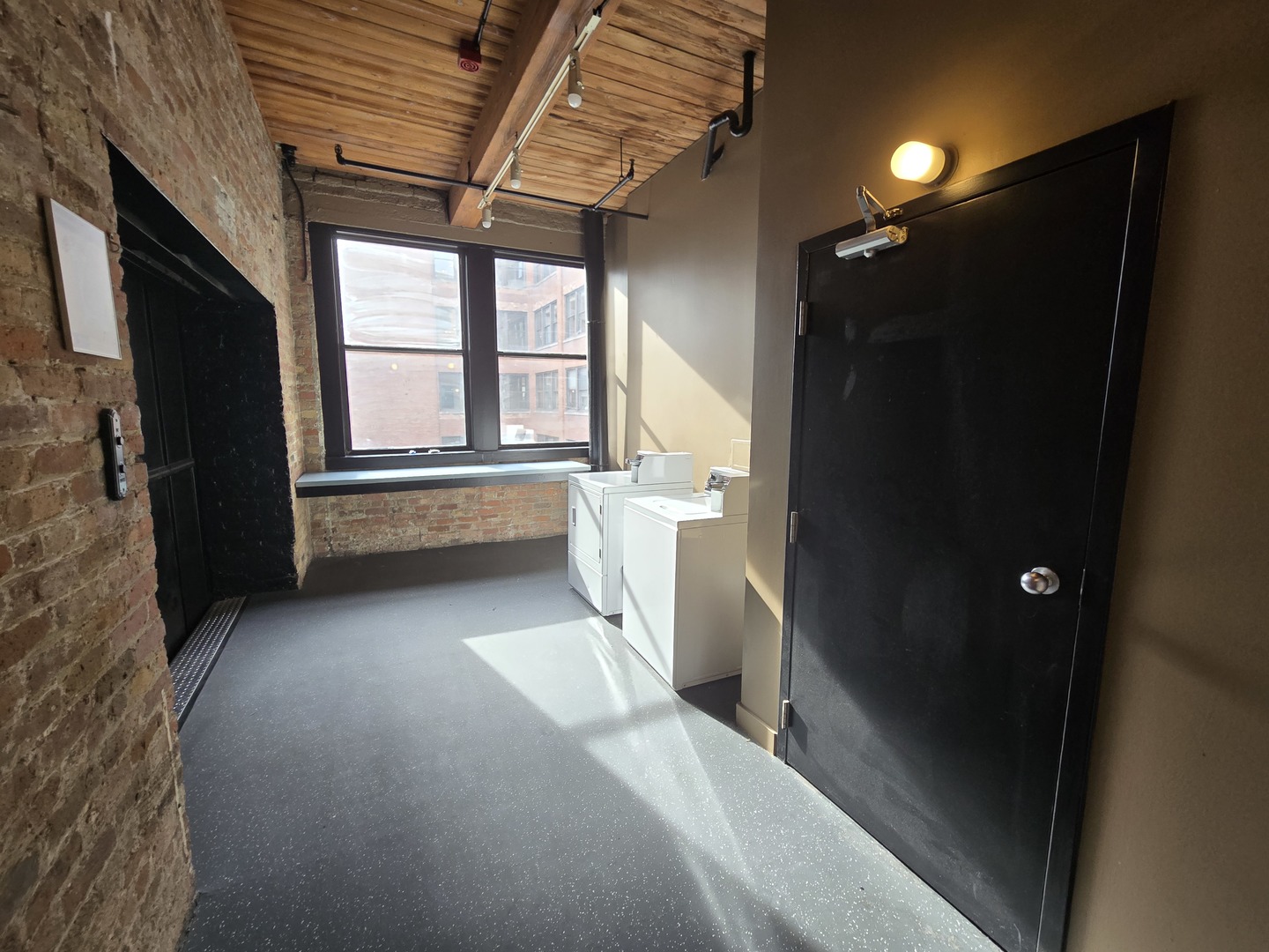 913 W Van Buren Street 5e Property Photo 17