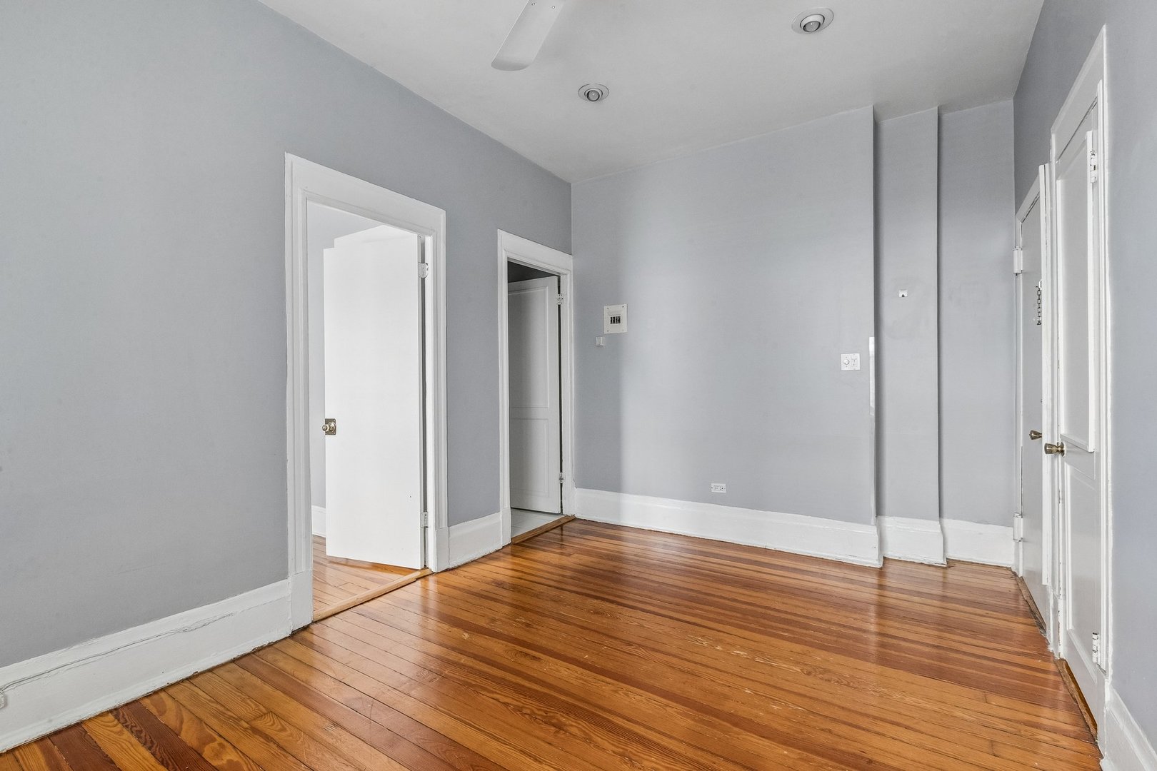 20 E Goethe Street 206 Property Photo 5