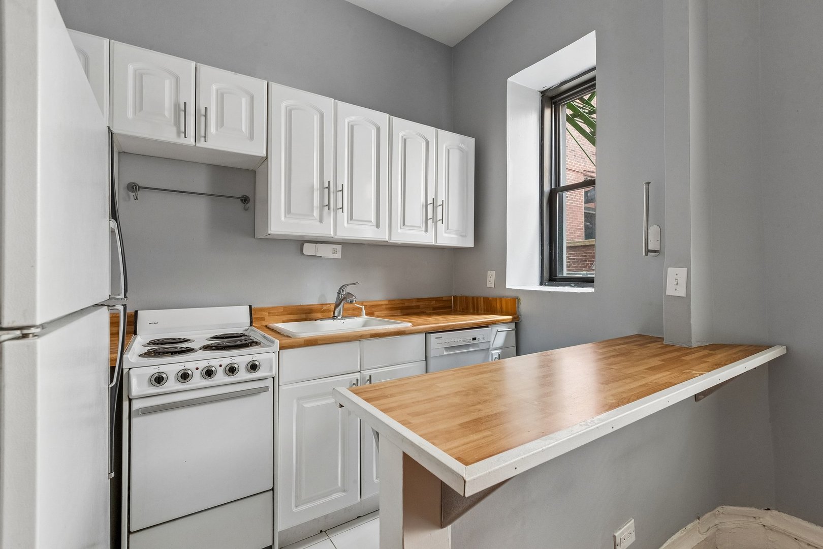 20 E Goethe Street 206 Property Photo 8