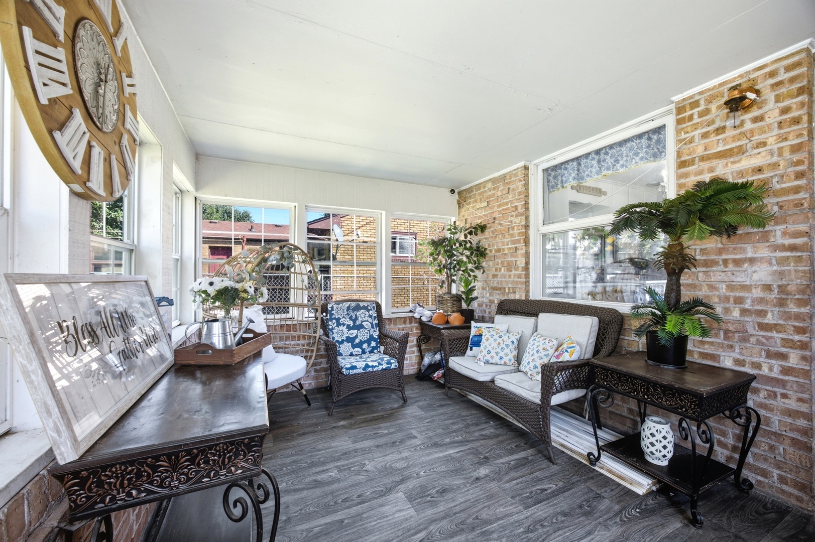 724 Hastings Street Property Photo 7