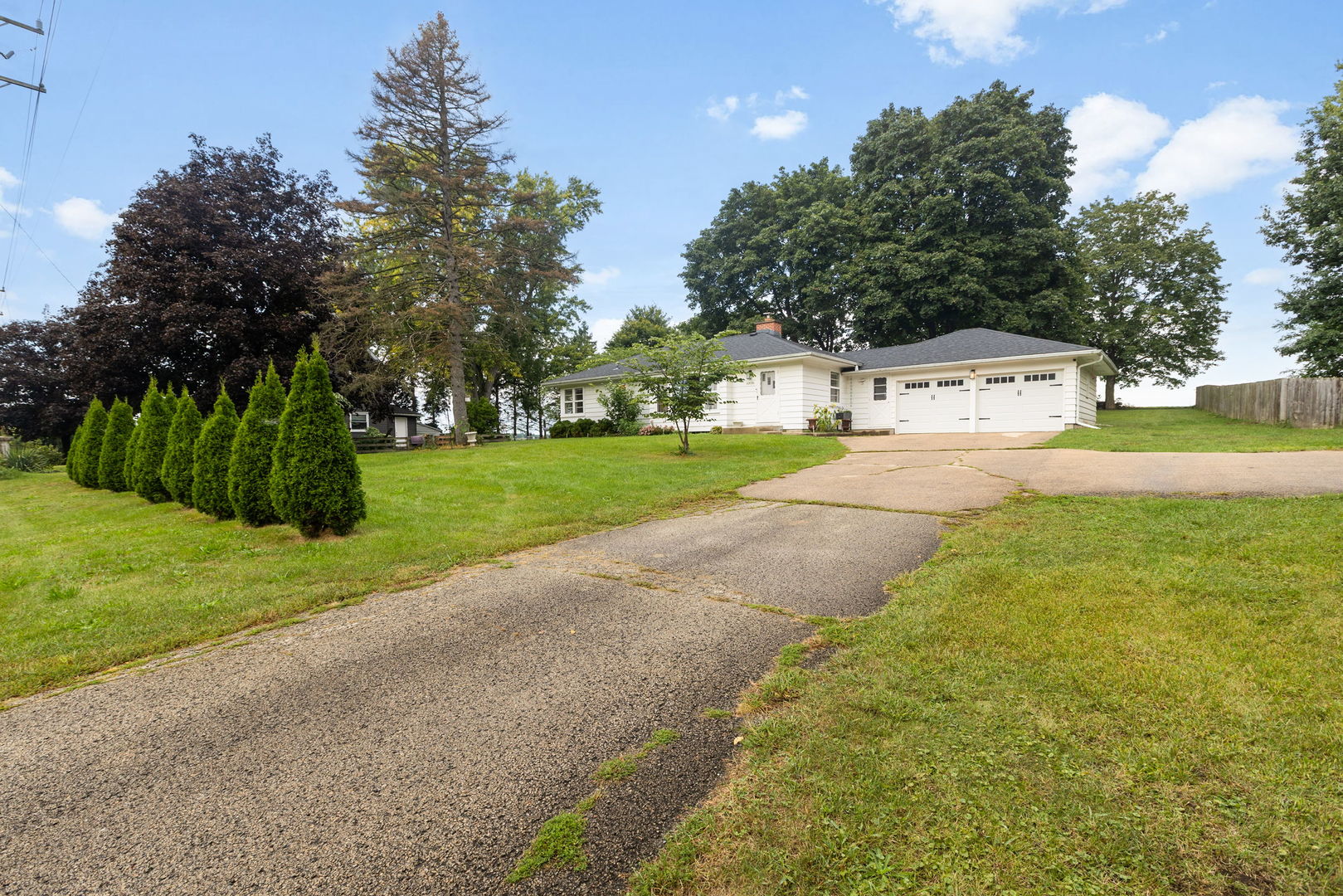 40w754 Route 64 Highway Property Photo 2