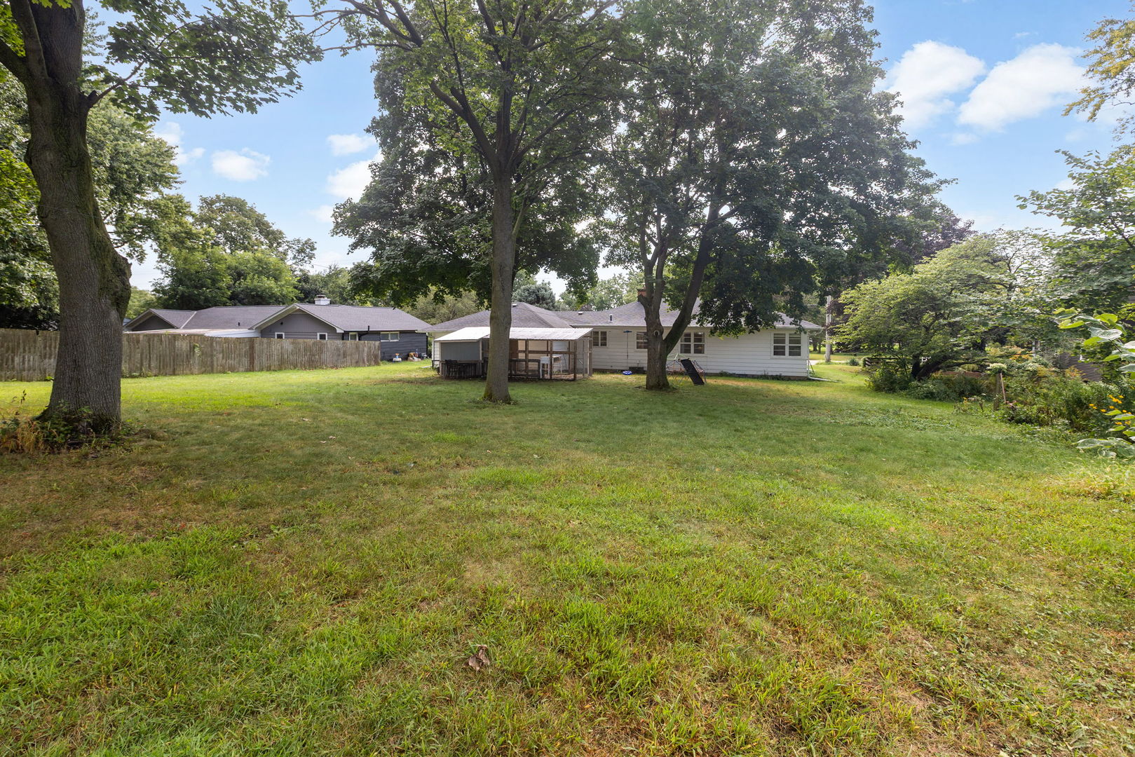 40w754 Route 64 Highway Property Photo 16