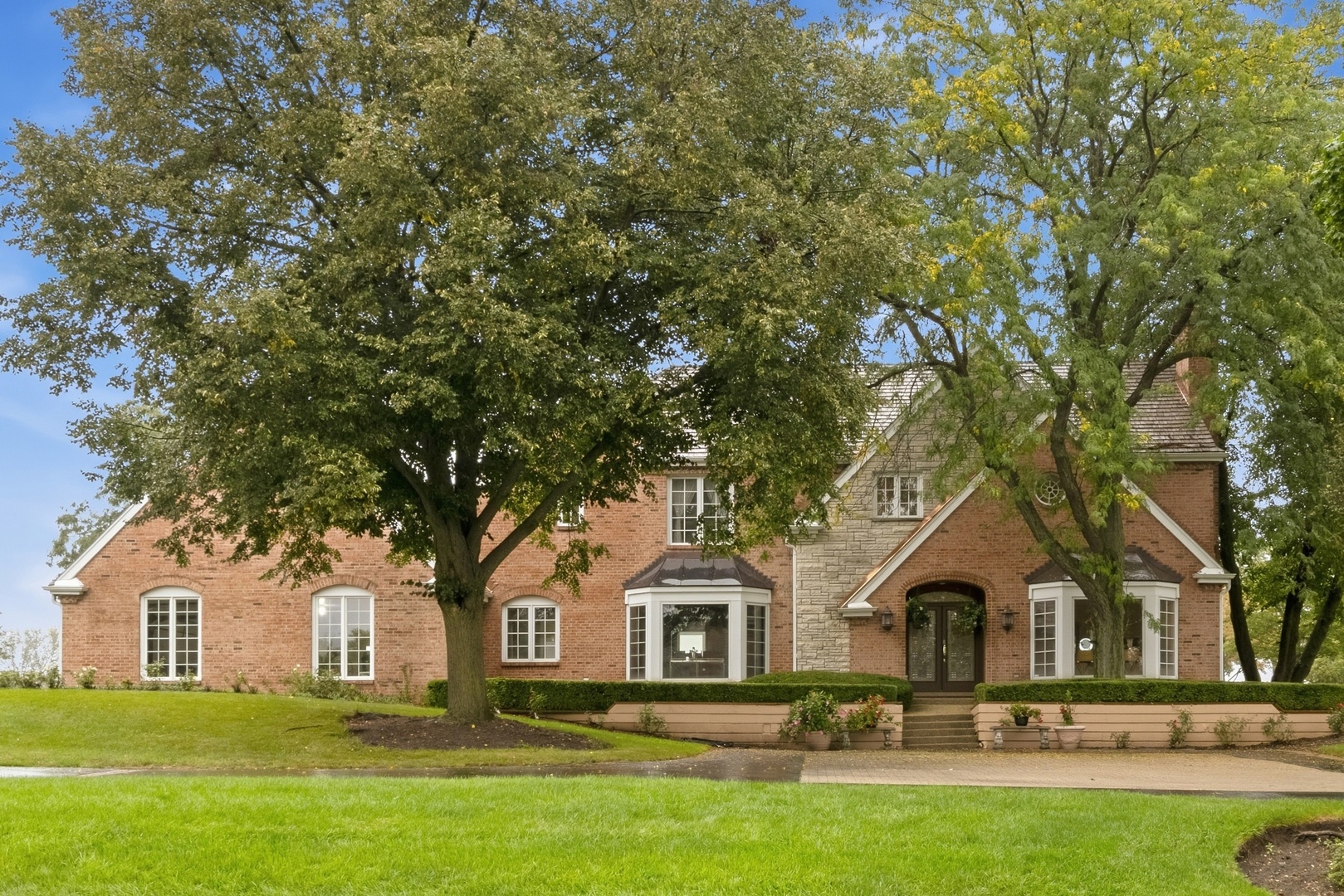 4 S Wynstone Drive Property Photo 3