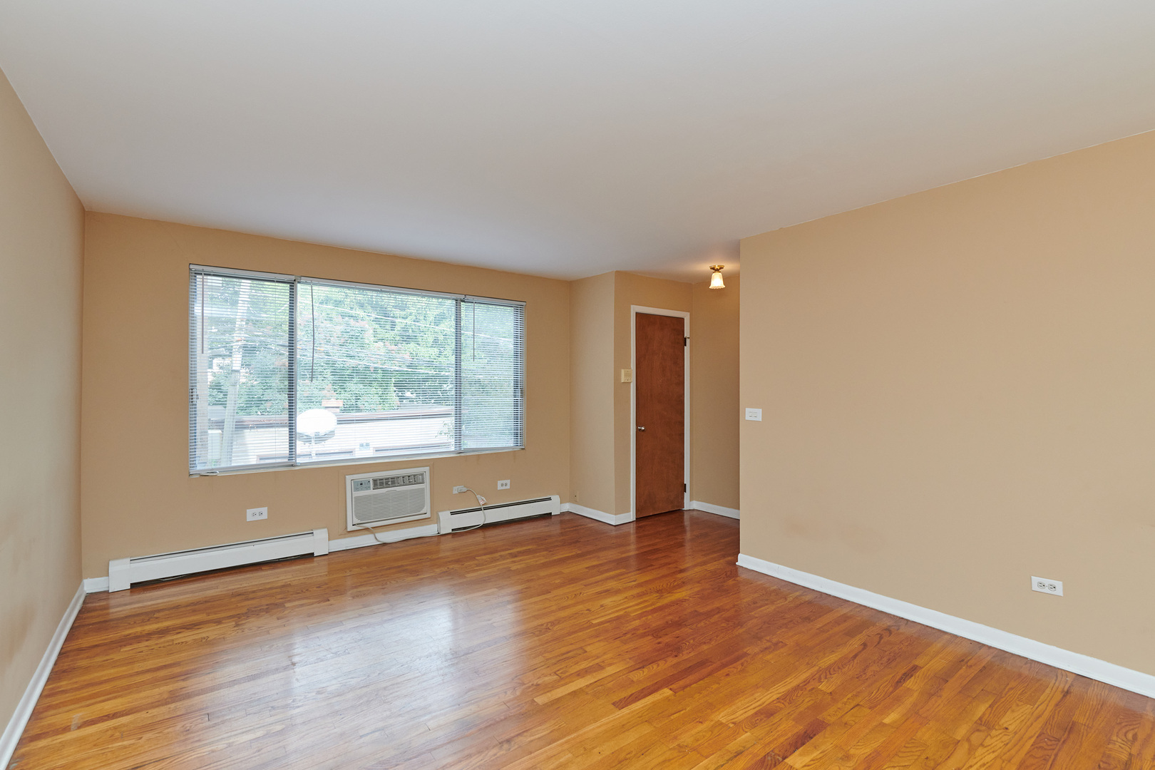 1762 W Highland Avenue 204 Property Photo 2