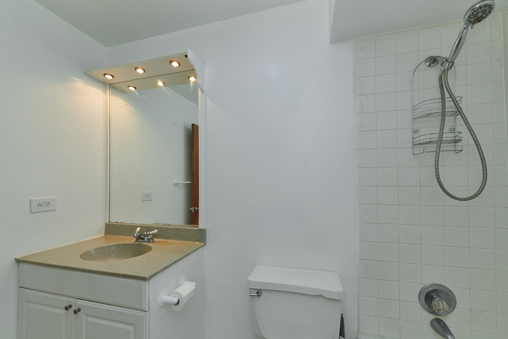1762 W Highland Avenue 204 Property Photo 11