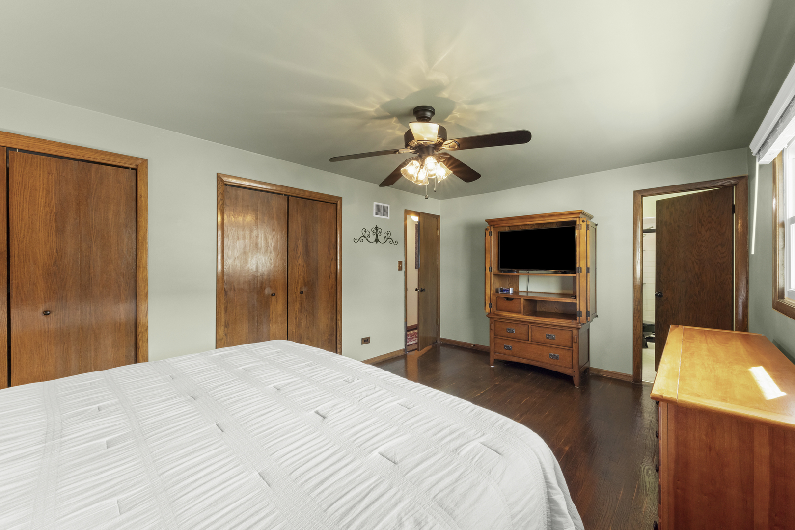 9204 Parkside Avenue Property Photo 11