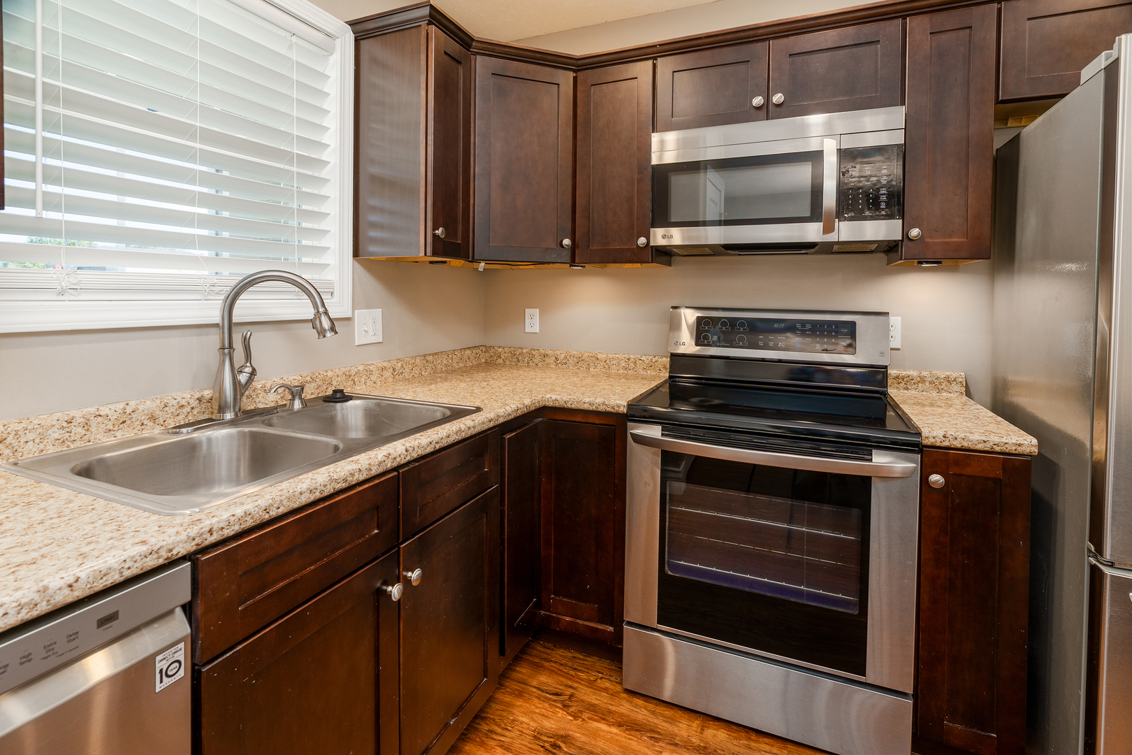 15730 Jadin Road Property Photo 13