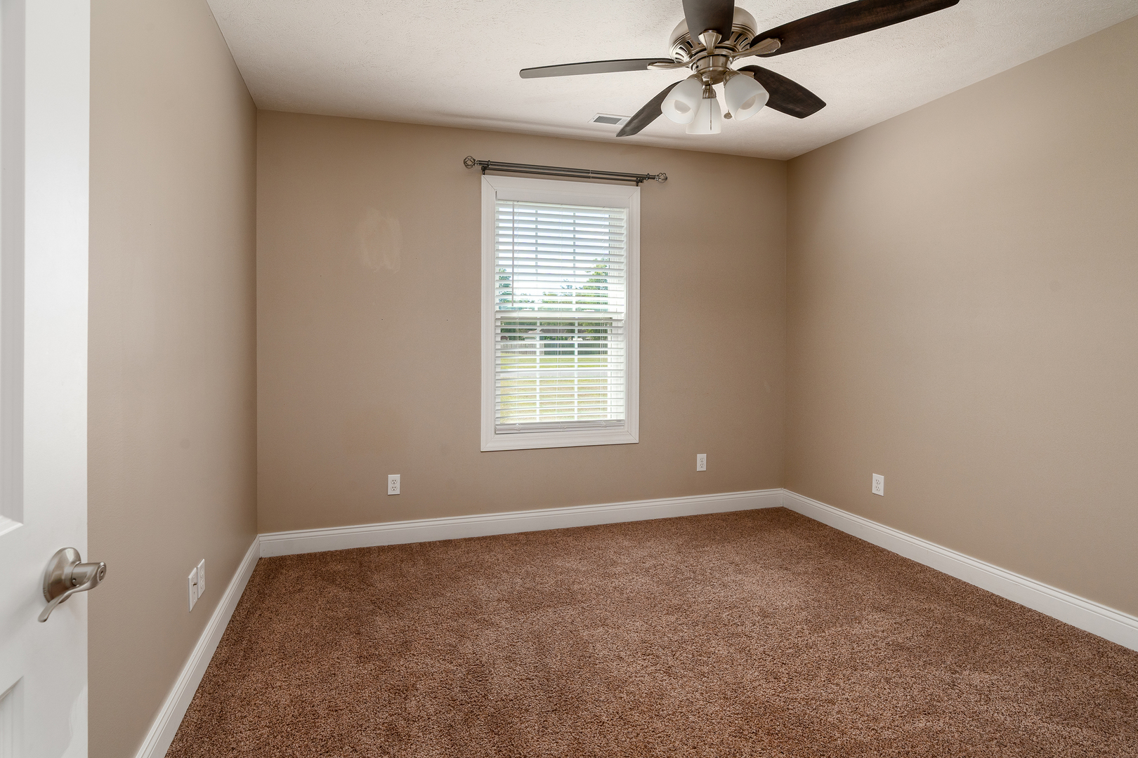 15730 Jadin Road Property Photo 23