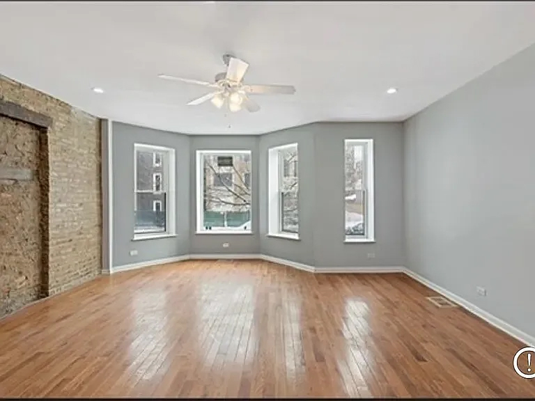 4040 S Calumet Avenue Property Photo 5