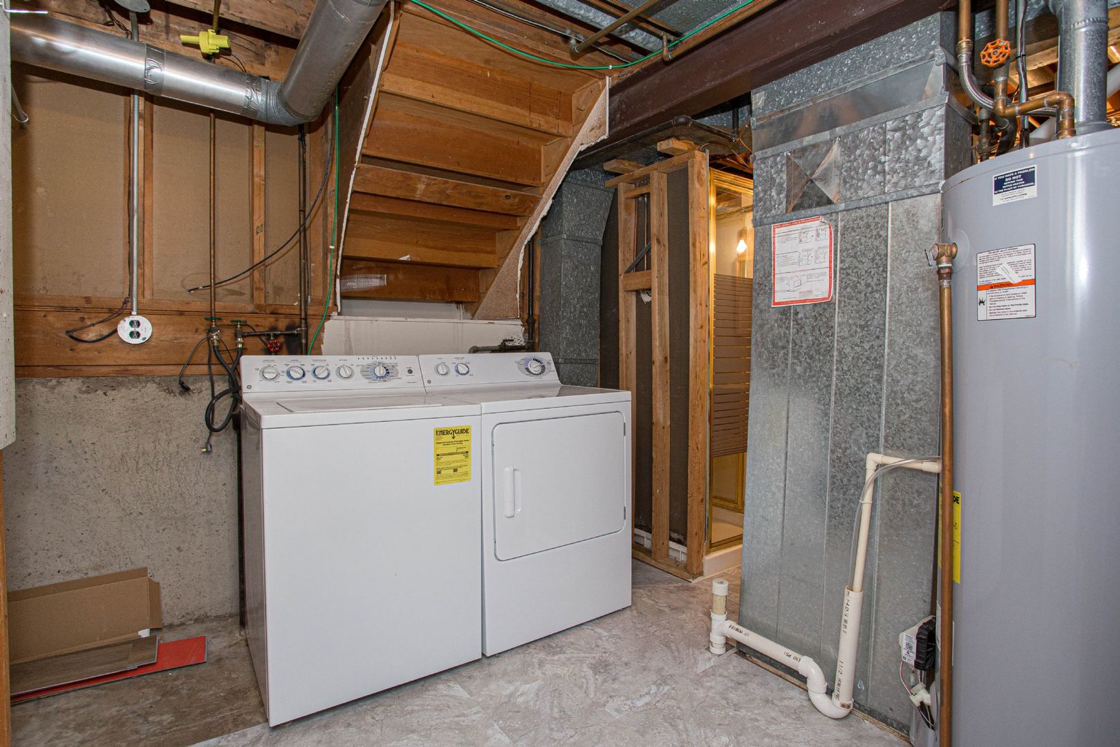 1528 Spruce Hills Drive Property Photo 8
