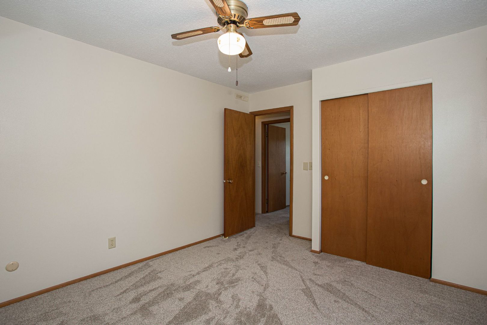 1528 Spruce Hills Drive Property Photo 23