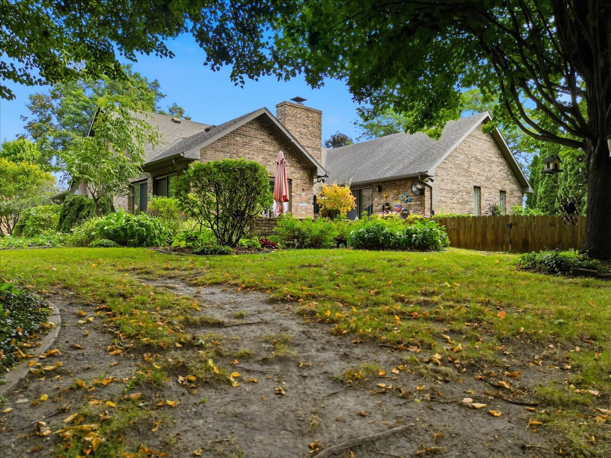 2128 Melvin Drive Property Photo 8