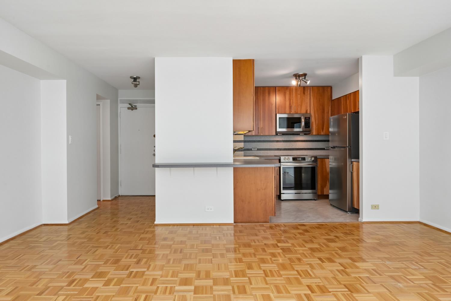 3600 N Lake Shore Drive 2209 Property Photo 16