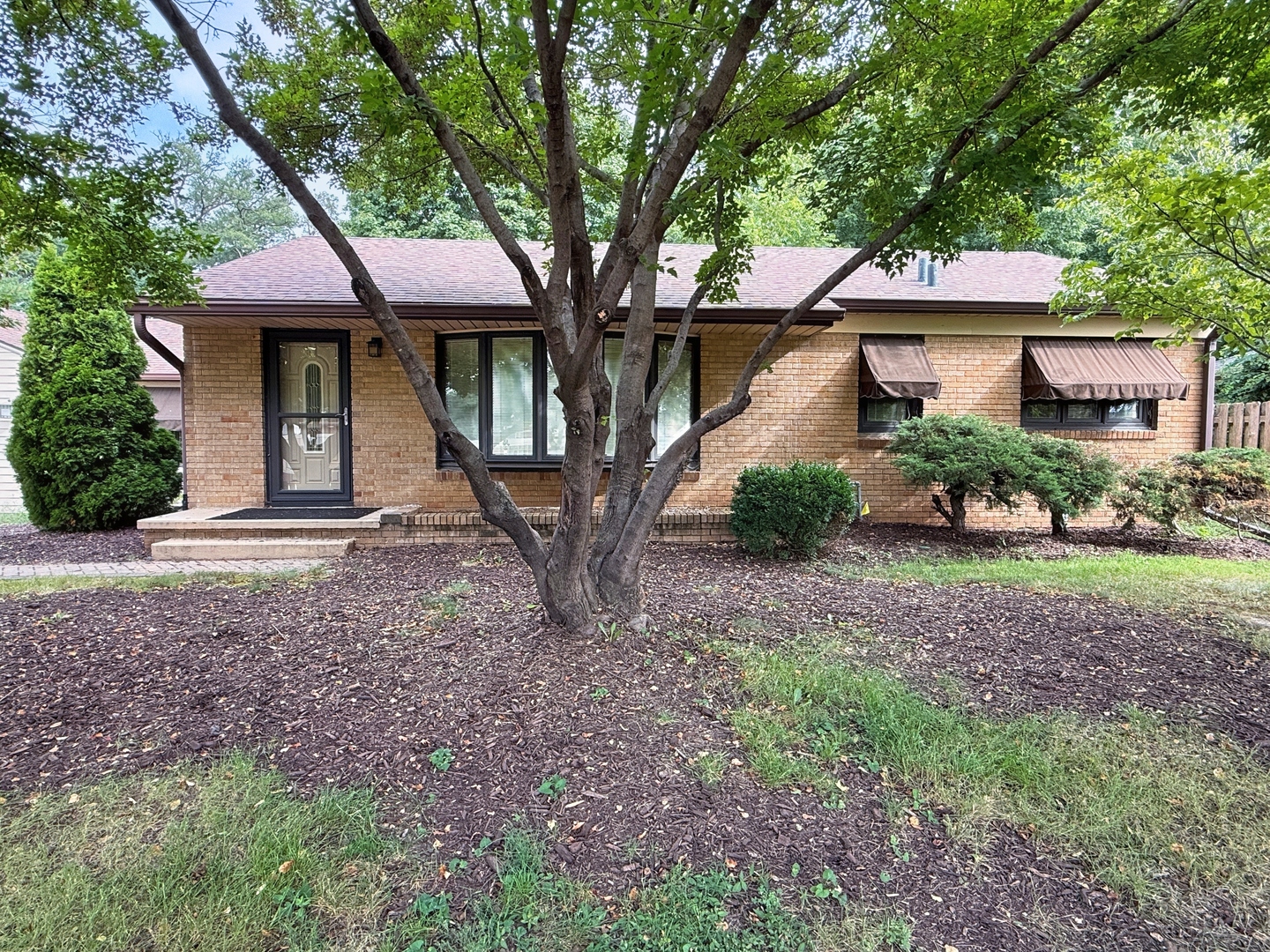 2905 31st Avenue Property Photo 2