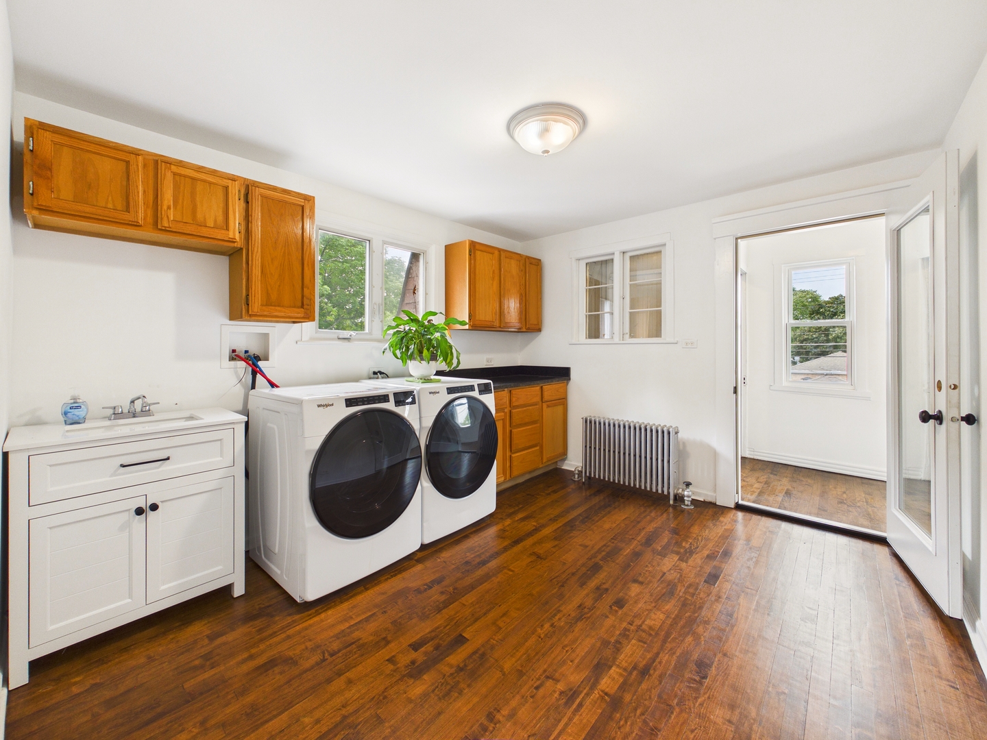 4200 N Oriole Avenue Property Photo 19