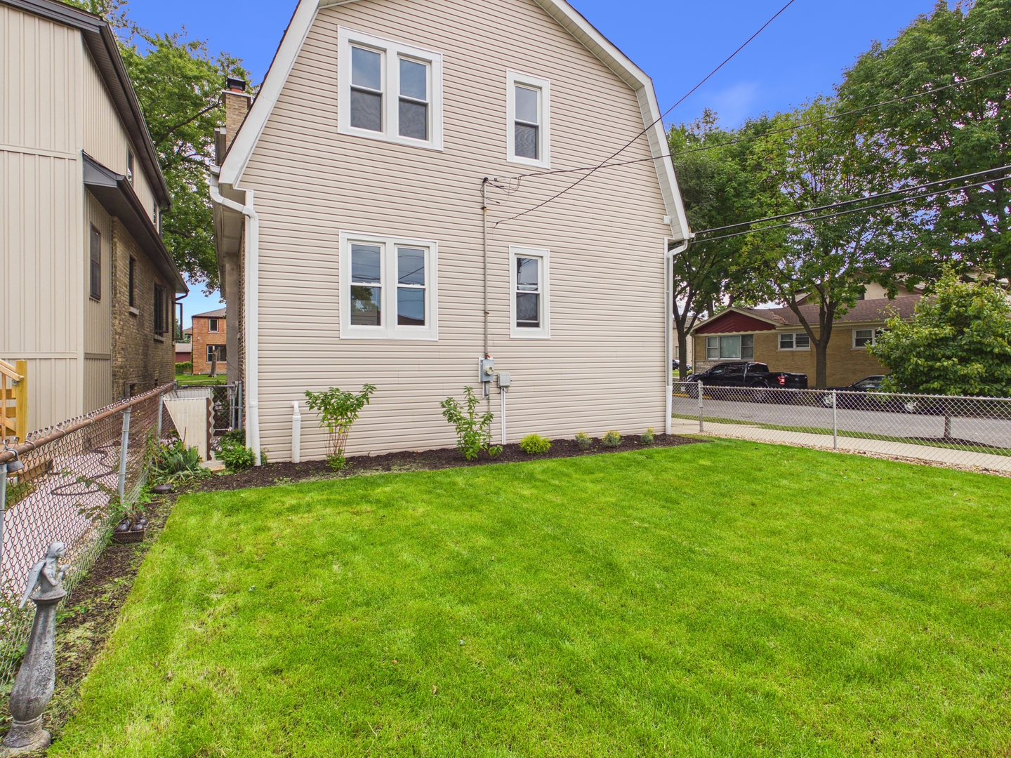 4200 N Oriole Avenue Property Photo 23