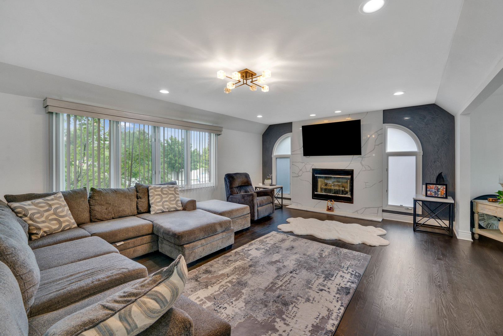 18219 Autumn Ridge Drive Property Photo 12