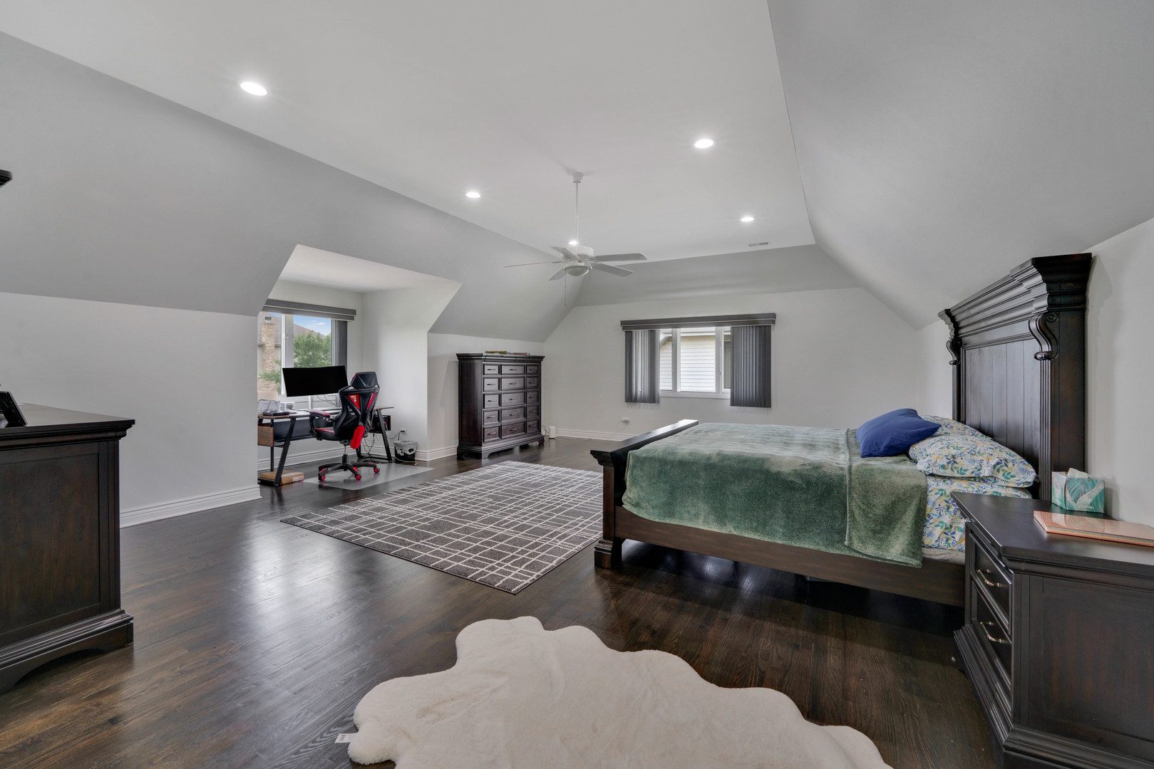 18219 Autumn Ridge Drive Property Photo 14
