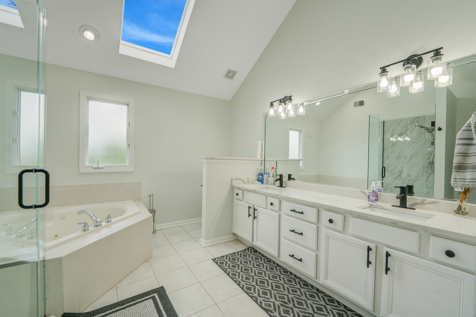 18219 Autumn Ridge Drive Property Photo 17