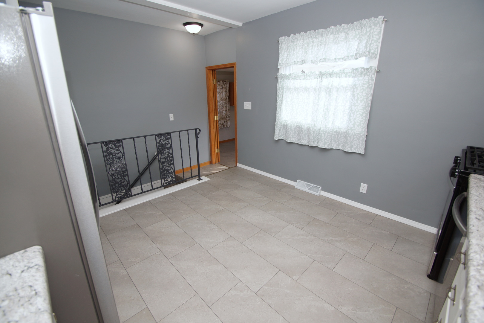 6711 Ridge Drive Property Photo 6