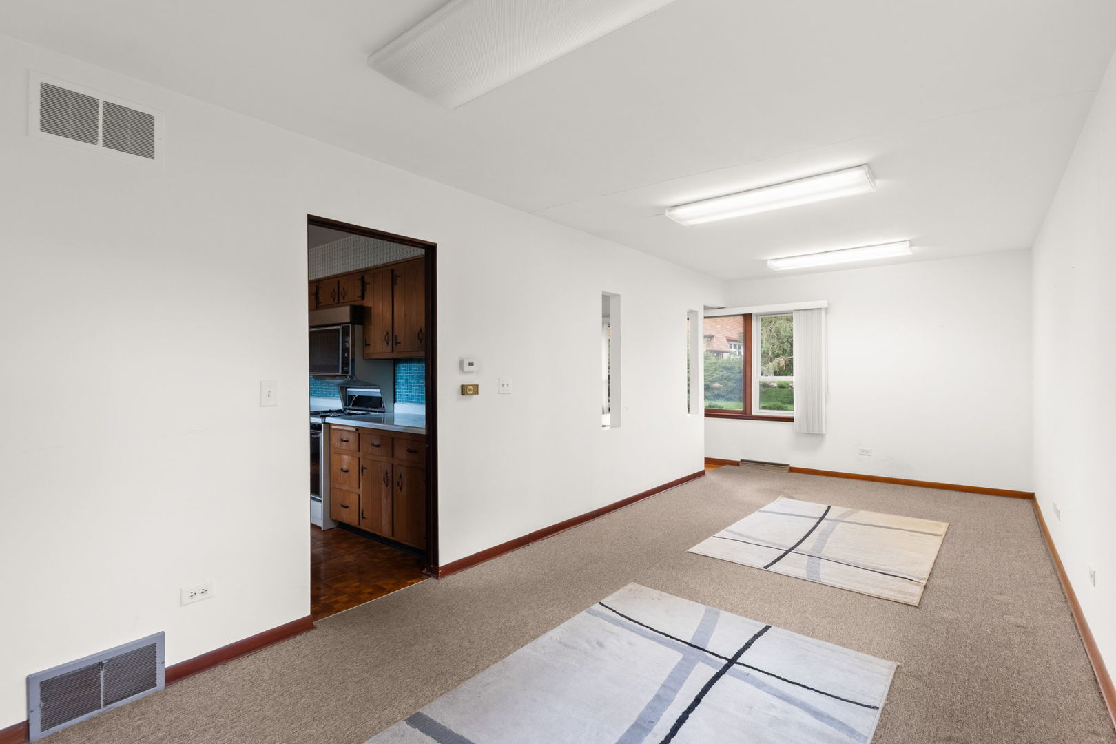123 Ogden Avenue Property Photo 24