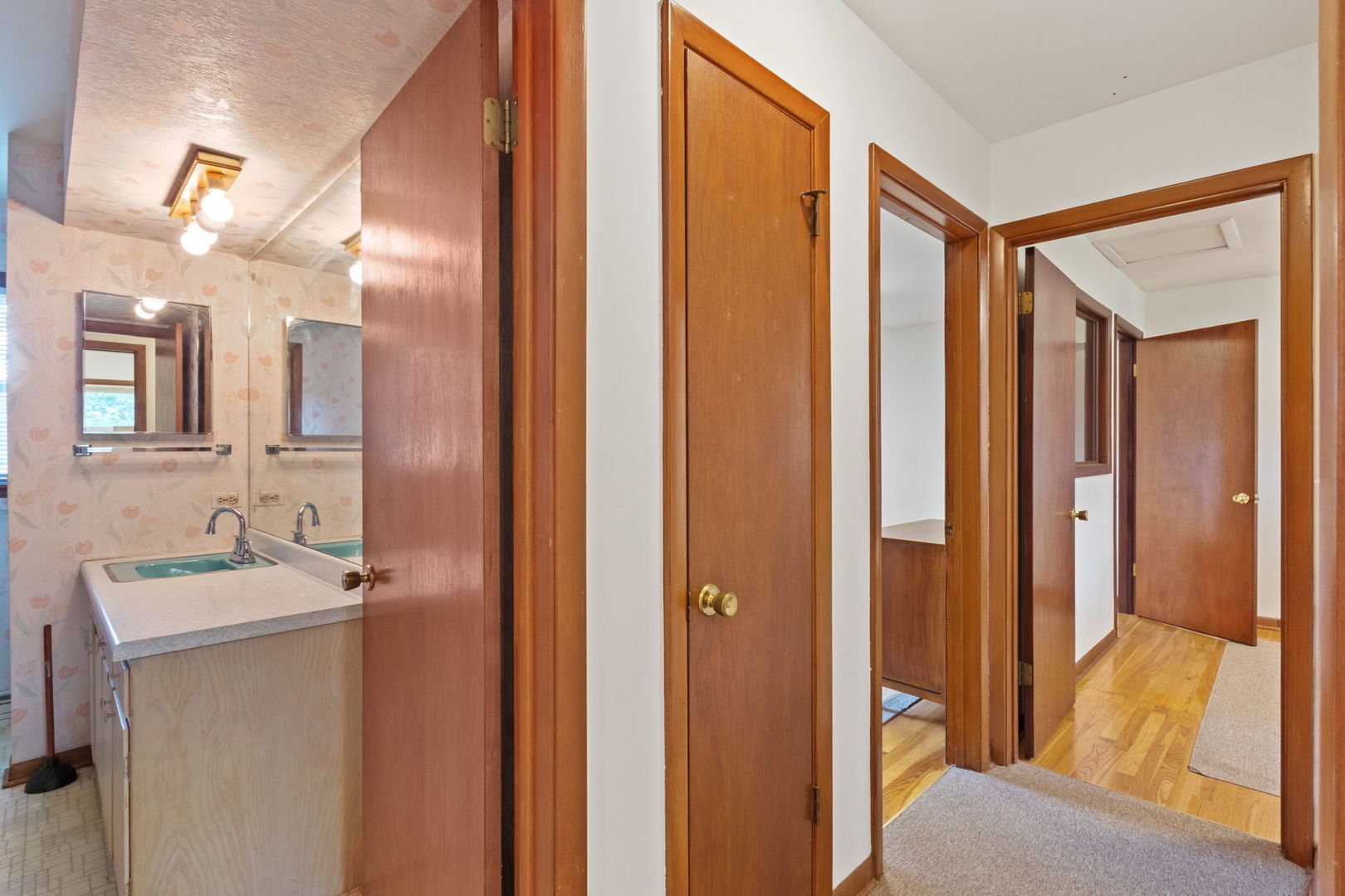 123 Ogden Avenue Property Photo 41