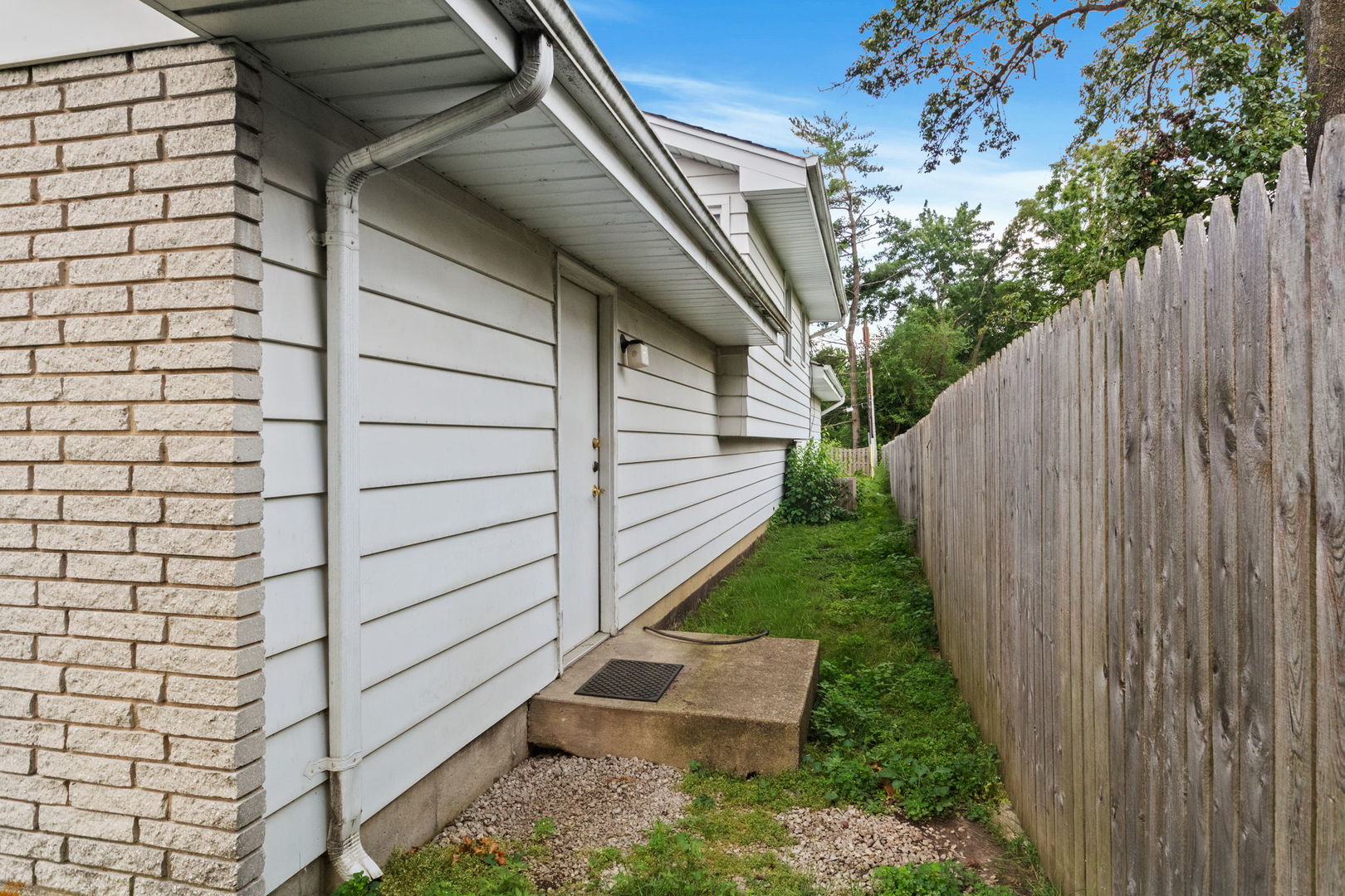 123 Ogden Avenue Property Photo 42