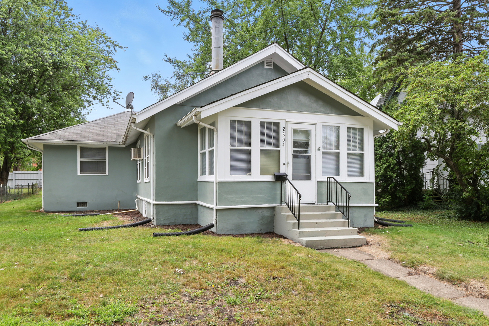 2804 Elim Avenue Property Photo 1