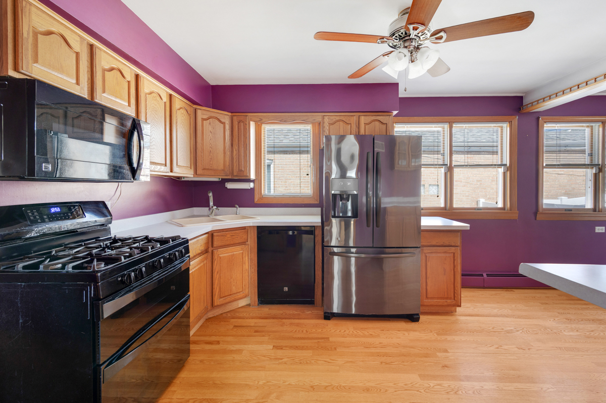 11413 S Saint Louis Avenue Property Photo 10