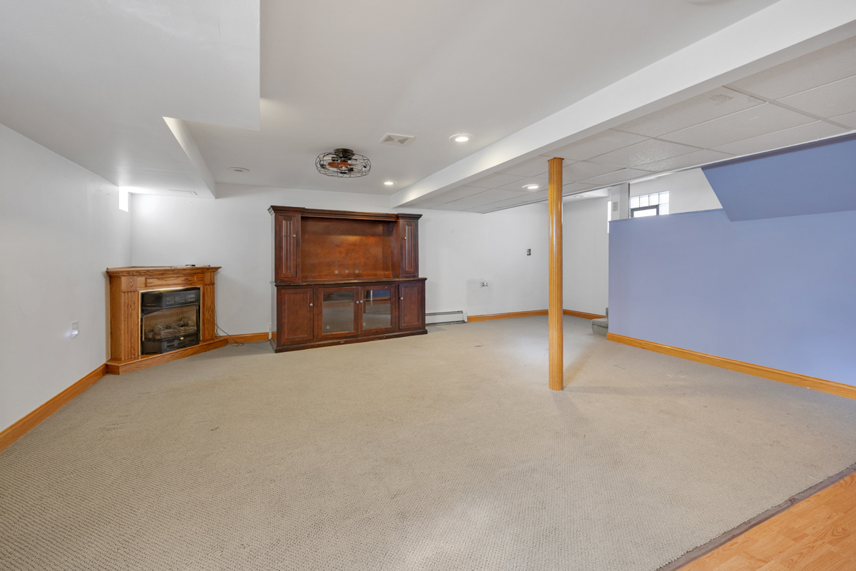 11413 S Saint Louis Avenue Property Photo 16