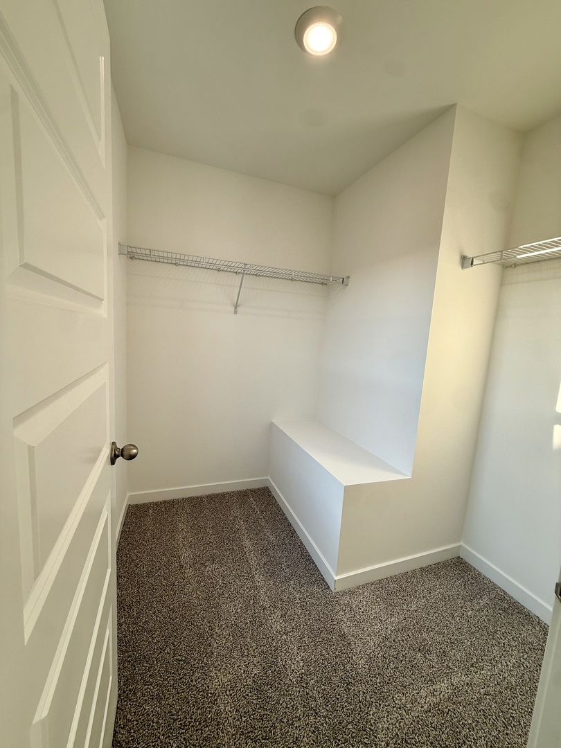 553 Yosemite Way Property Photo 13