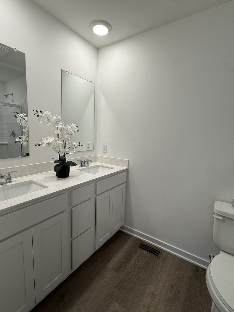 553 Yosemite Way Property Photo 14
