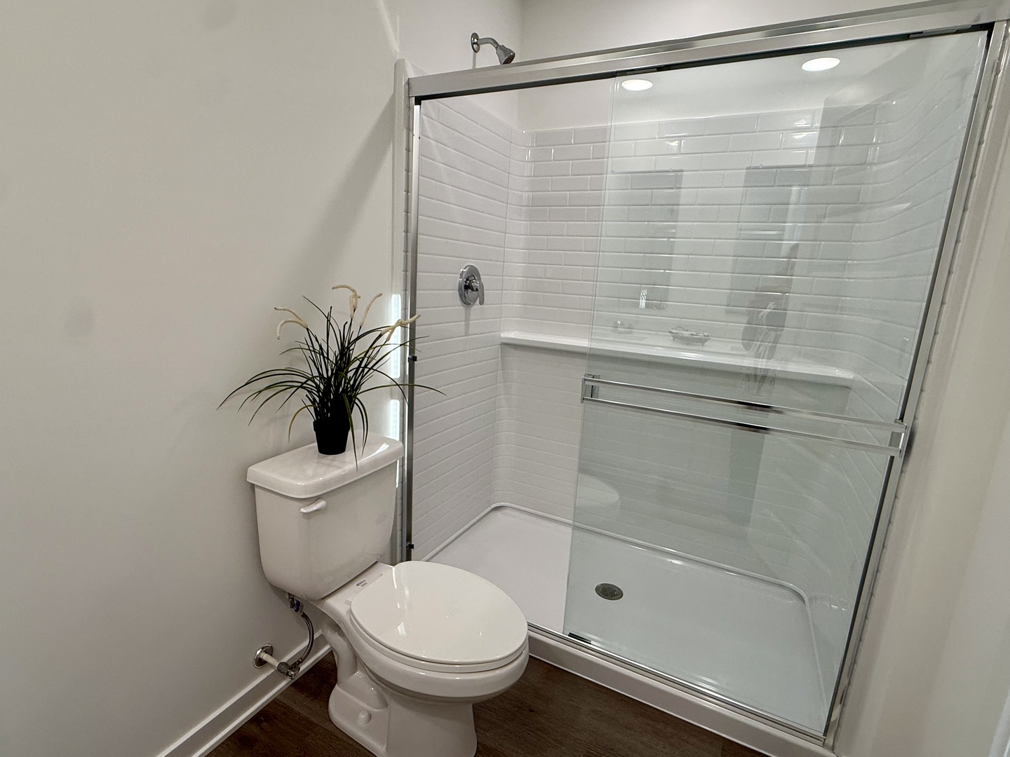 553 Yosemite Way Property Photo 14