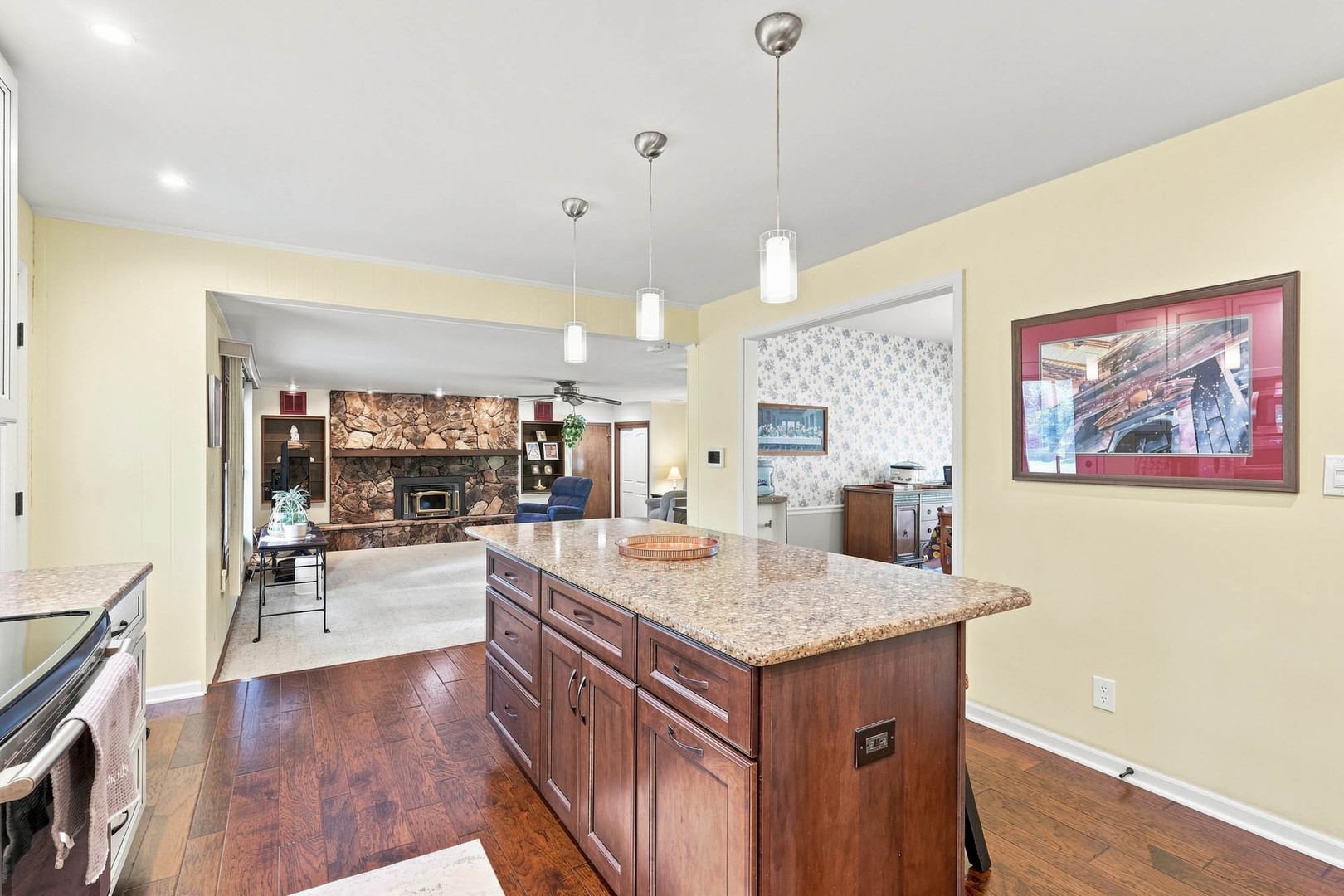 5079 Coachman Road Property Photo 8