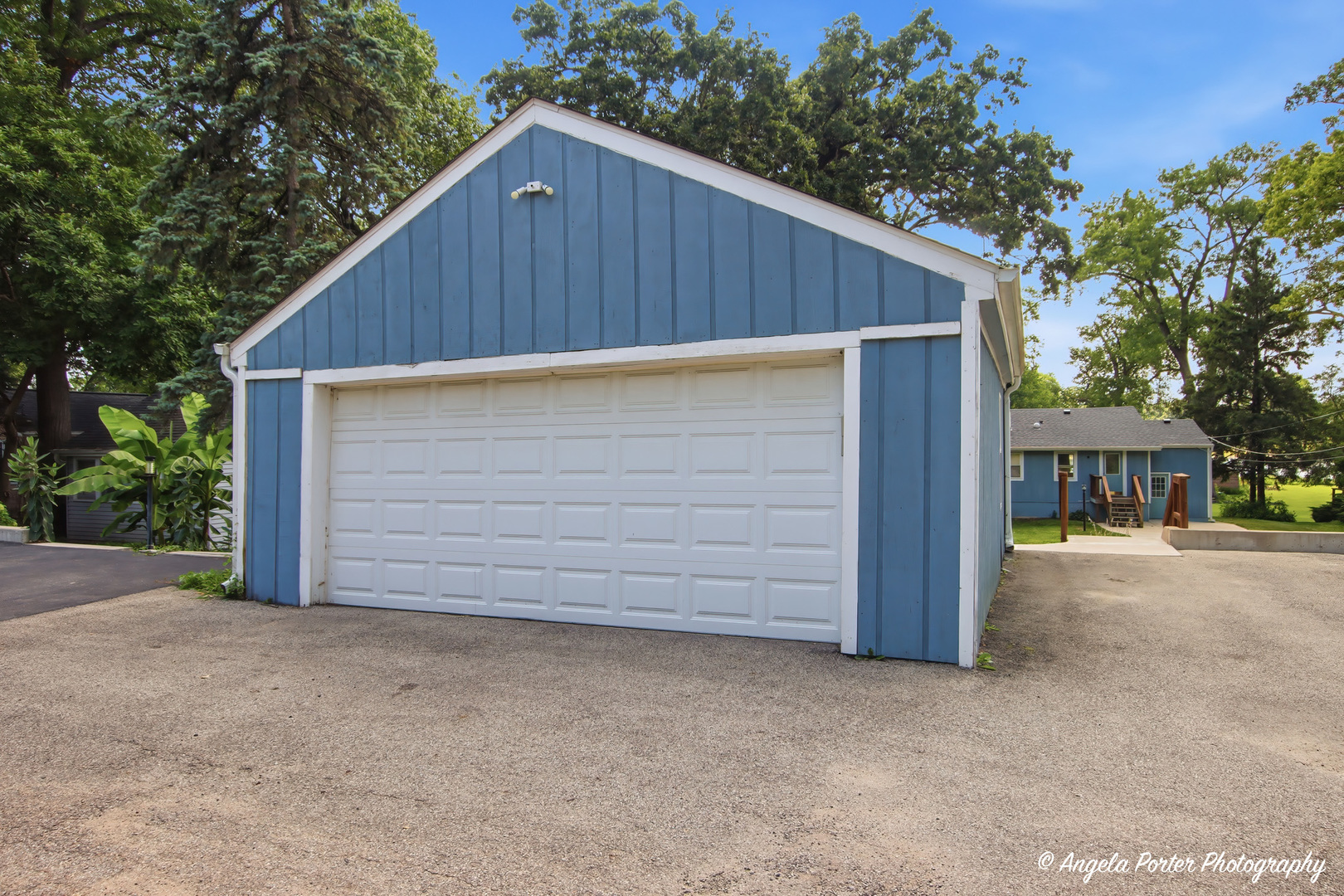 4813 Wildwood Drive Property Photo 4