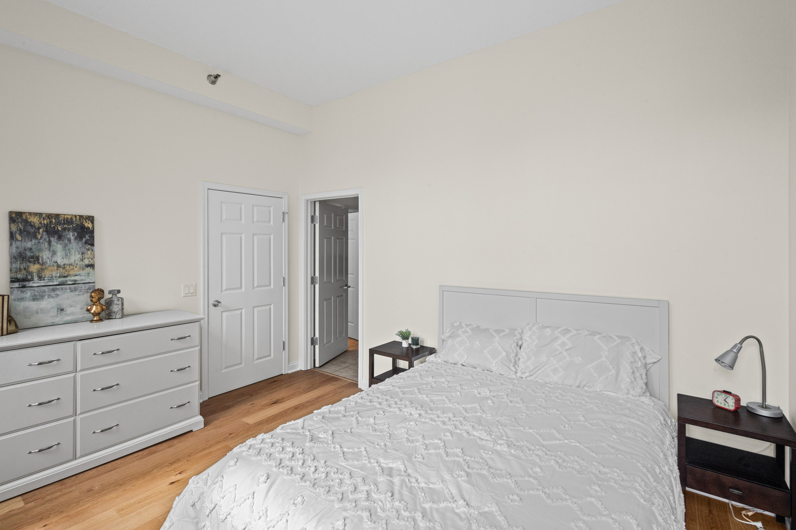 8 W Monroe Street 1103 Property Photo 12