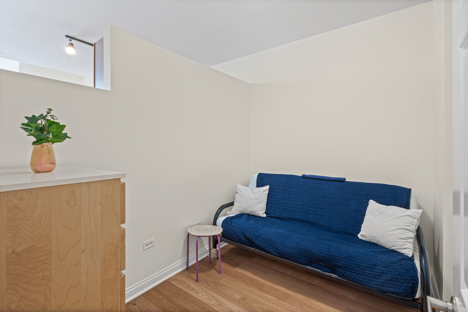 8 W Monroe Street 1103 Property Photo 16