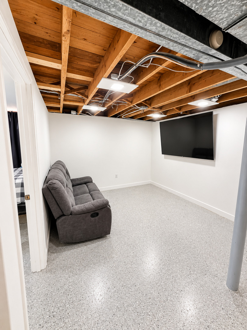 429 Ann Street Property Photo 9