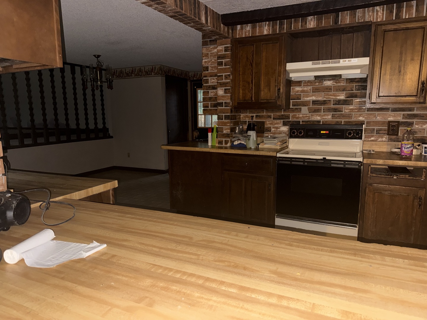 1010 Longmoor Avenue Property Photo 4