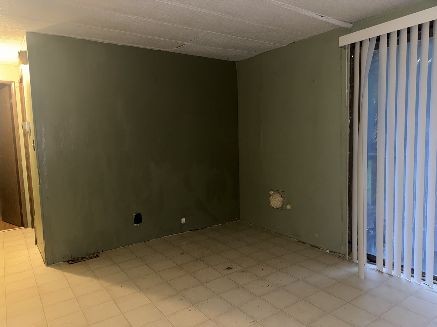 1010 Longmoor Avenue Property Photo 5