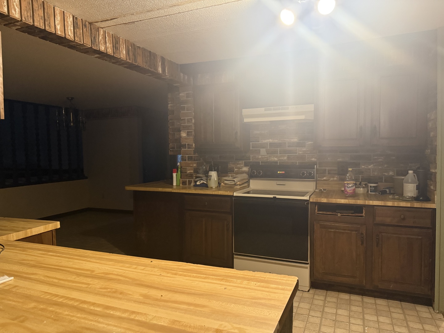 1010 Longmoor Avenue Property Photo 11