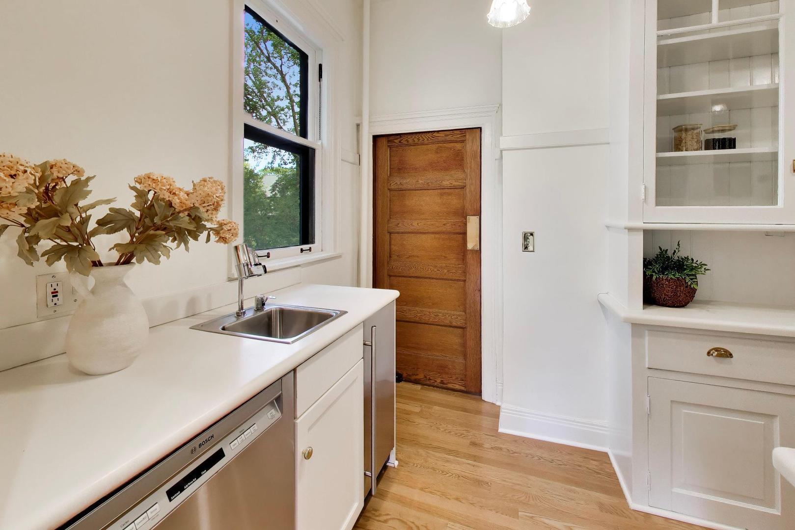 225 Hamilton Street Property Photo 13