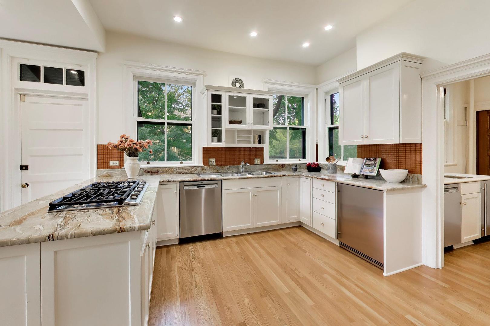225 Hamilton Street Property Photo 14