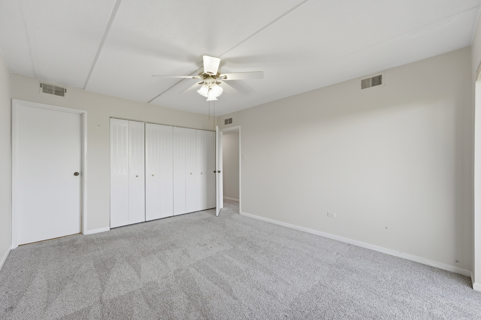 512 Redondo Drive 509 Property Photo 14