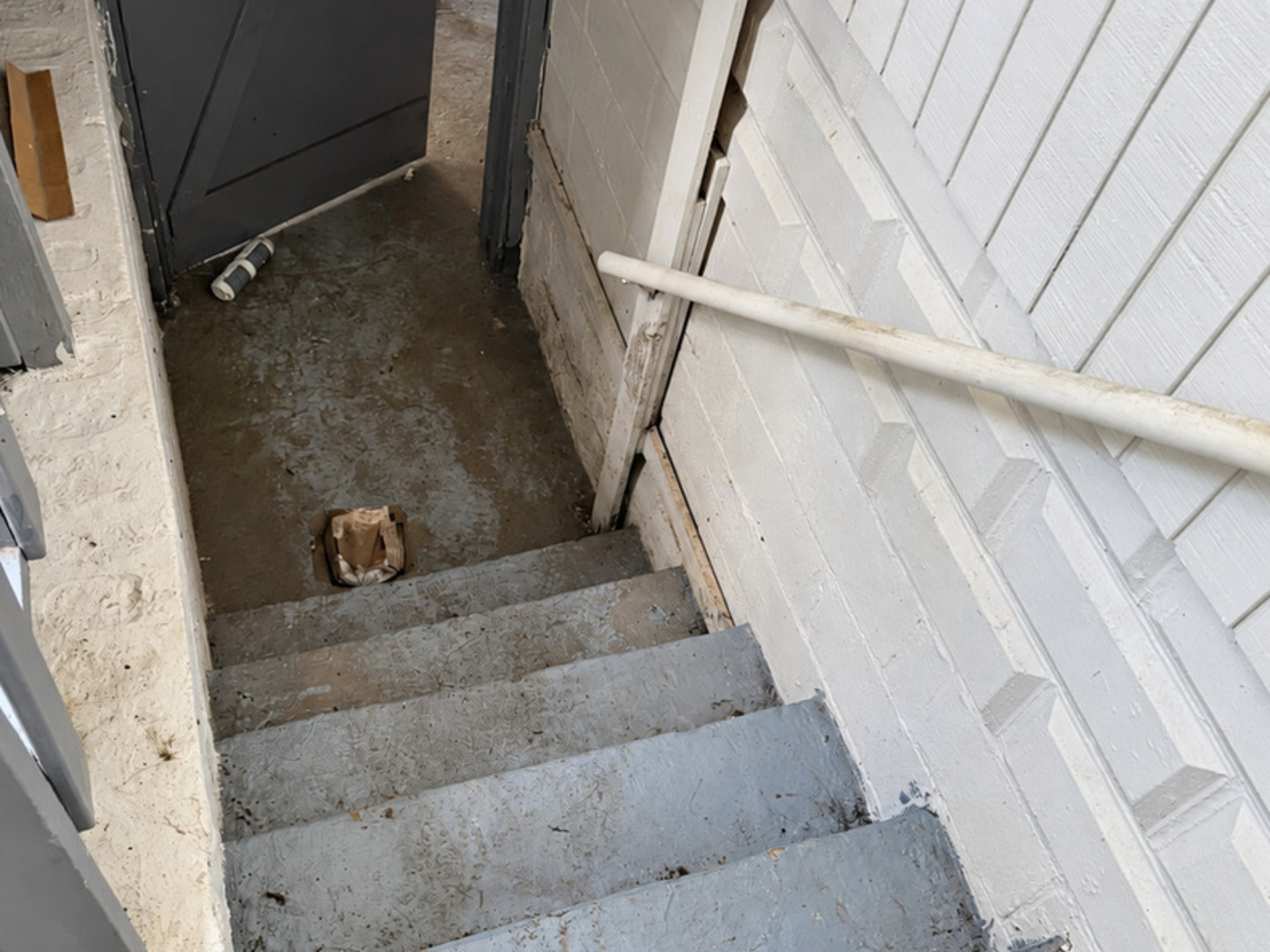 38 S Rebecca Street Property Photo 7
